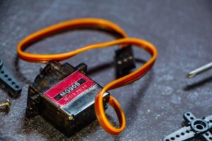 BLDC vs PMSM: чем отличаются бесколлекторные двигатели